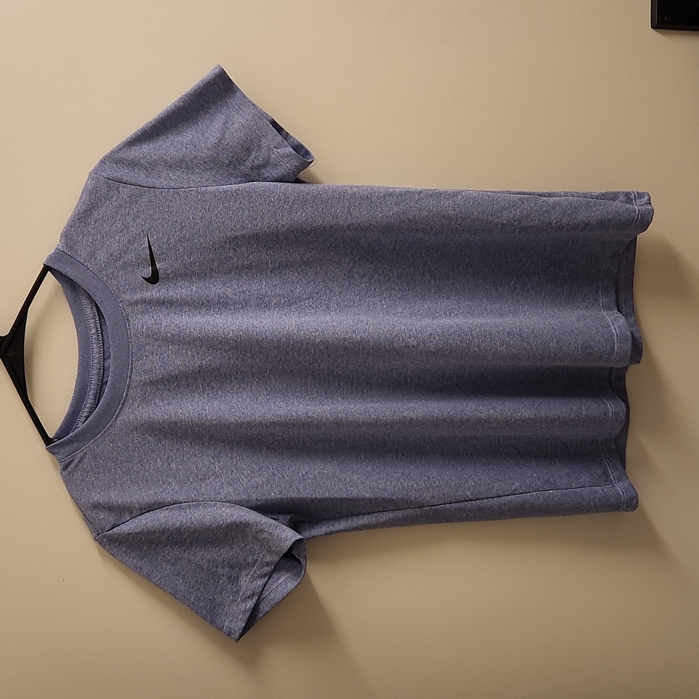 NIKE Dri-fit T